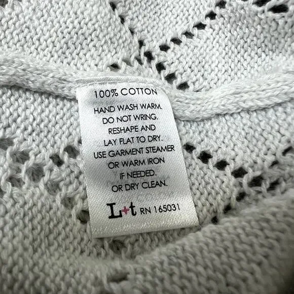 Label + Thread Lily Vee Diamond V-Neck Snow Blue Flower Sweater Small